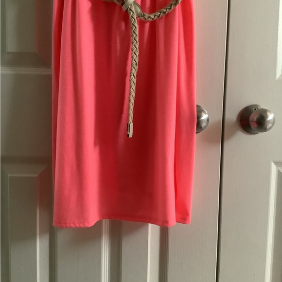 Coral NWOT Beautiful Summertime Dress. - Picture 5 of 15